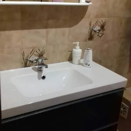 شقة To Rent In Praia Da Rocha-portimao-portugal بورتيماو